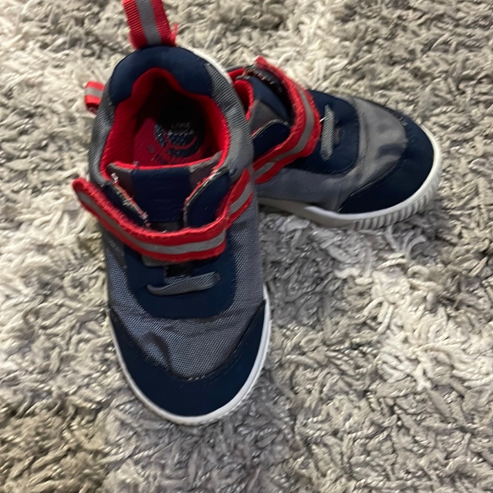 Livie and Luca tennis shoes